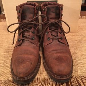 100% LeatherCole Haan Boots